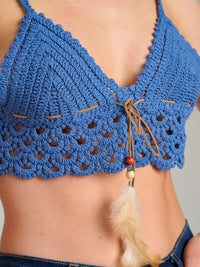 WOMEN'S SLEEVELESS V-NECK KNIT CROP TOP