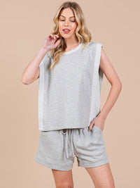 WOMEN'S SLEEVELESS LOOSE FIT TOP
