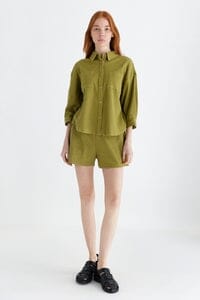 WOMEN'S 3/4 SLEEVE BUTTON UP FRONT POCKETS WAFFLE TOP