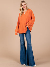 WOMEN'S LONG SLEEVE V-NECK RIBBED TOP