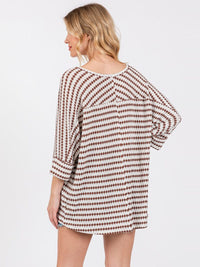 WOMEN'S SHORT SLEEVE LOOSE FIT COLORBLOCK PRINT FRONT POCKET TOP