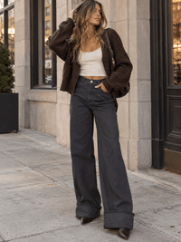 WOMEN'S BUTTON CLOSURE POCKETS RELAXED FIT DENIM PANTS