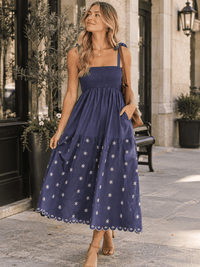 WOMEN'S SLEEVELESS SMOCK FRONT POCKETS FLORAL EMBROIDERY MAXI DRESS