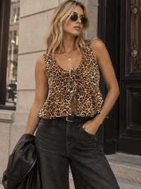 WOMEN'S SLEEVELESS FRONT TIE ANIMAL PRINT TANK TOP