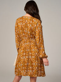 WOMEN'S LONG SLEEVE ELASTIC WAIST V-NECK MULTI PRINT MINI DRESS