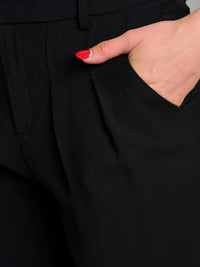 WOMEN'S BUTTON CLOSURE POCKETS BERMUDA SHORTS