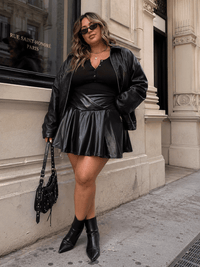PLUS SIZE ELASTIC WAIST PU PLEATHER MINI SKORT