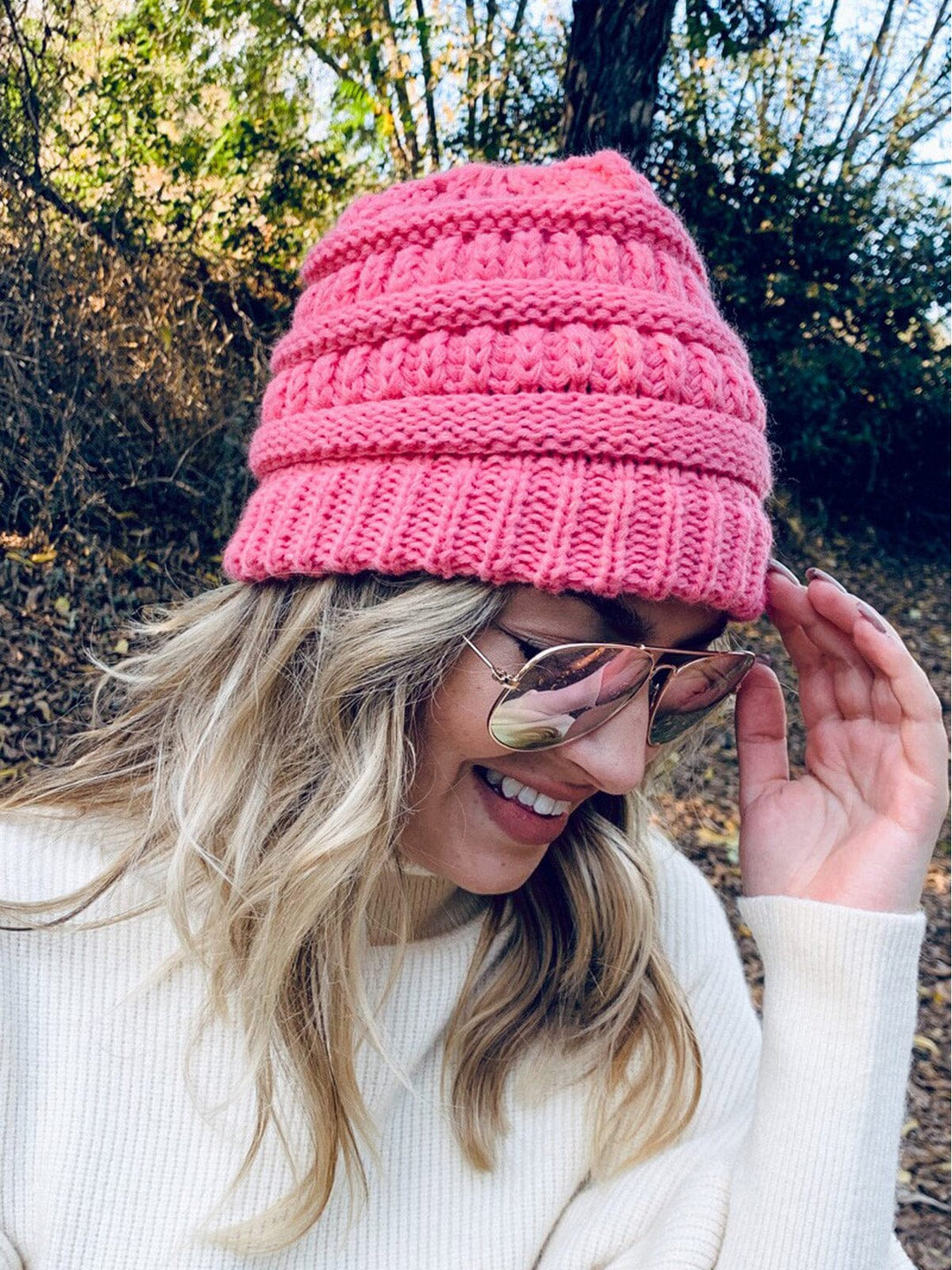 WOMEN'S PONY TAIL BEANIE HAT