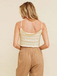 WOMEN'S SLEEVELESS KNIT CROP TANK TOP