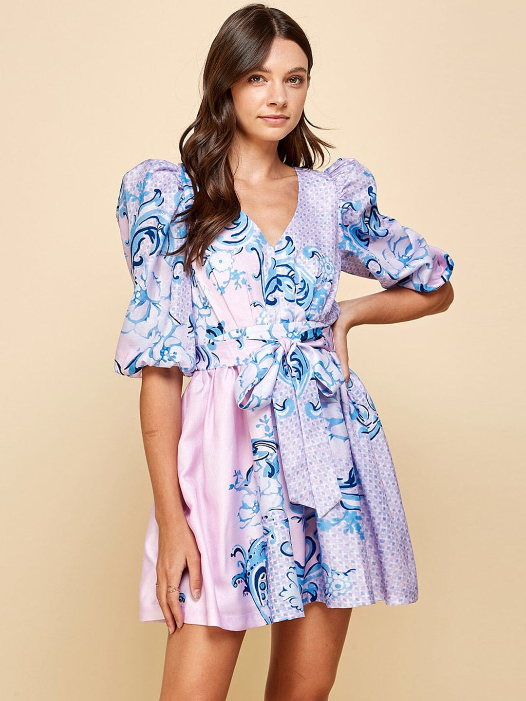 WOMEN'S SHORT PUFF SLEEVE V-NECK MULTI PRINT MINI DRESS