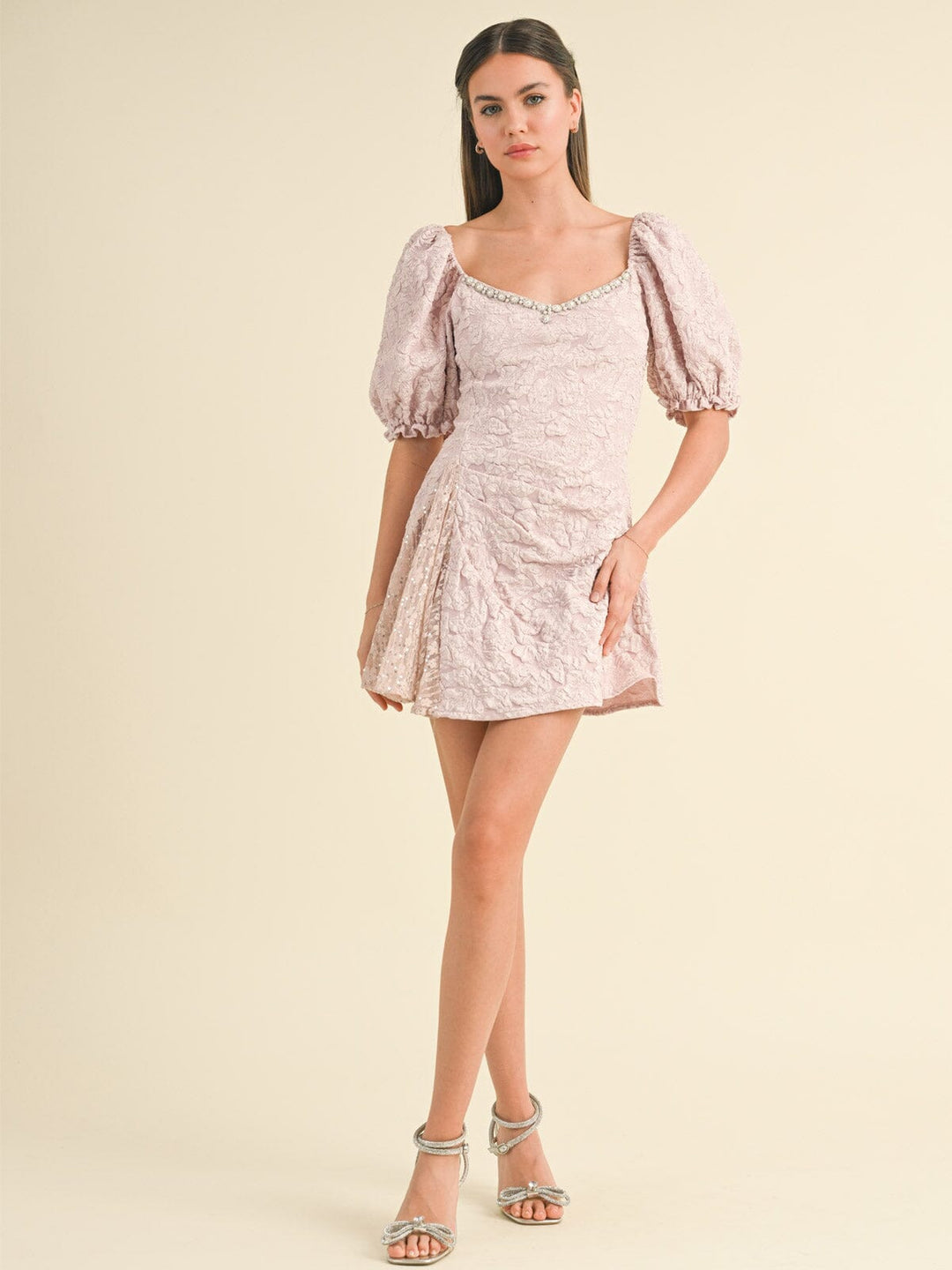 WOMEN'S SHORT PUFF SLEEVE FLORAL DETAILED MINI DRESS