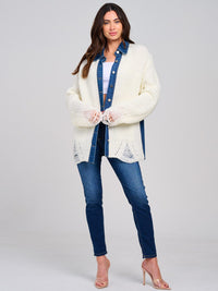 WOMEN'S LONG SLEEVE BUTTON CLOSURE DENIM DISTRESS KNIT SHACKET