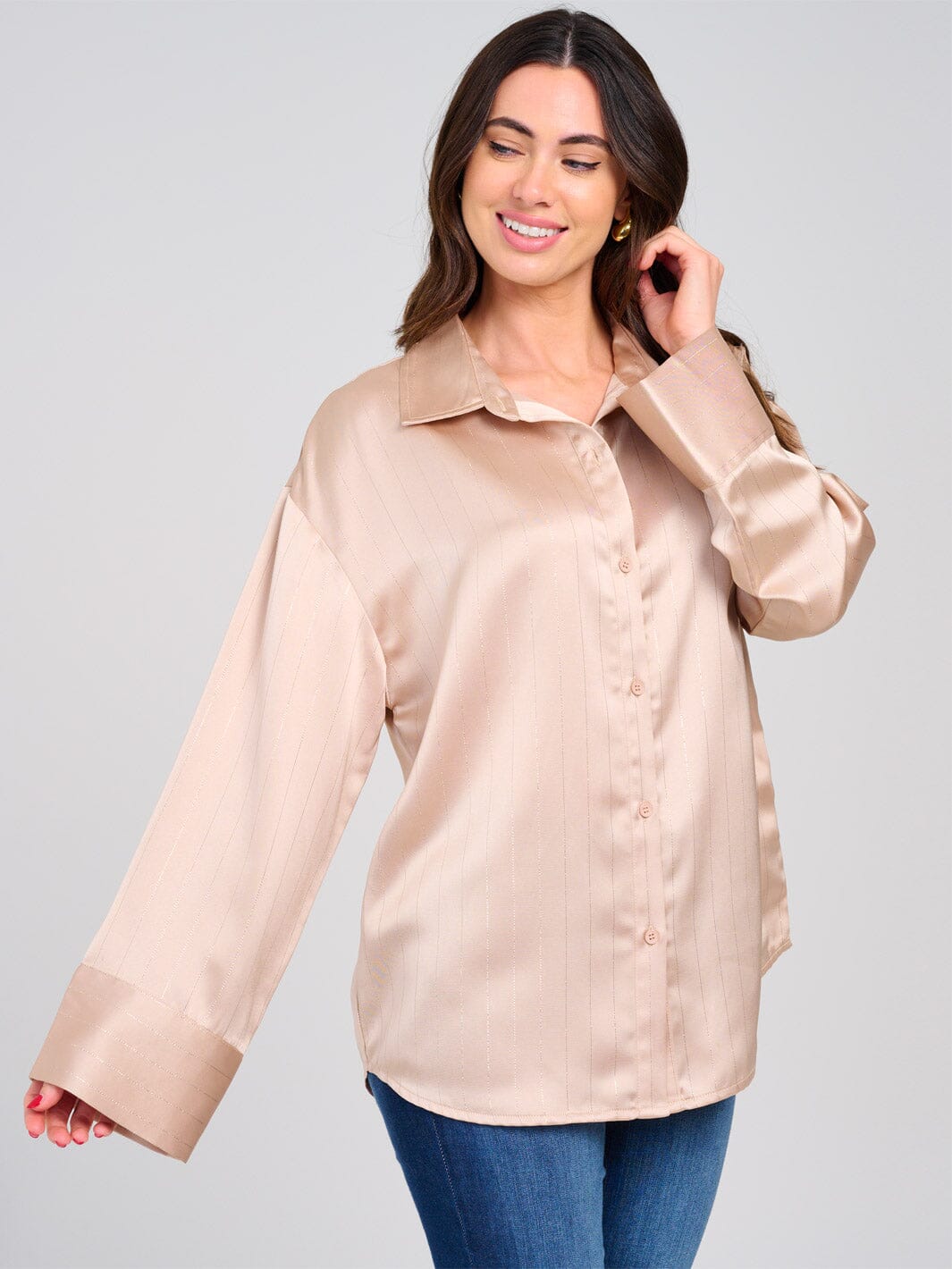 WOMEN'S LONG SLEEVE BUTTON UP SHIMMER OVERSIZED BLOUSE