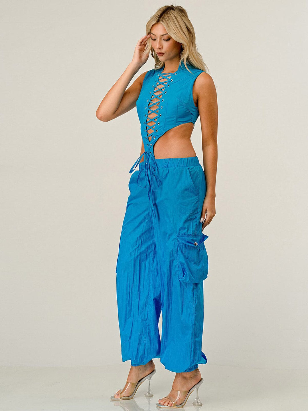 WOMEN'S SLEEVELESS POCKETS CUT OUT JOGGER JUMPSUIT