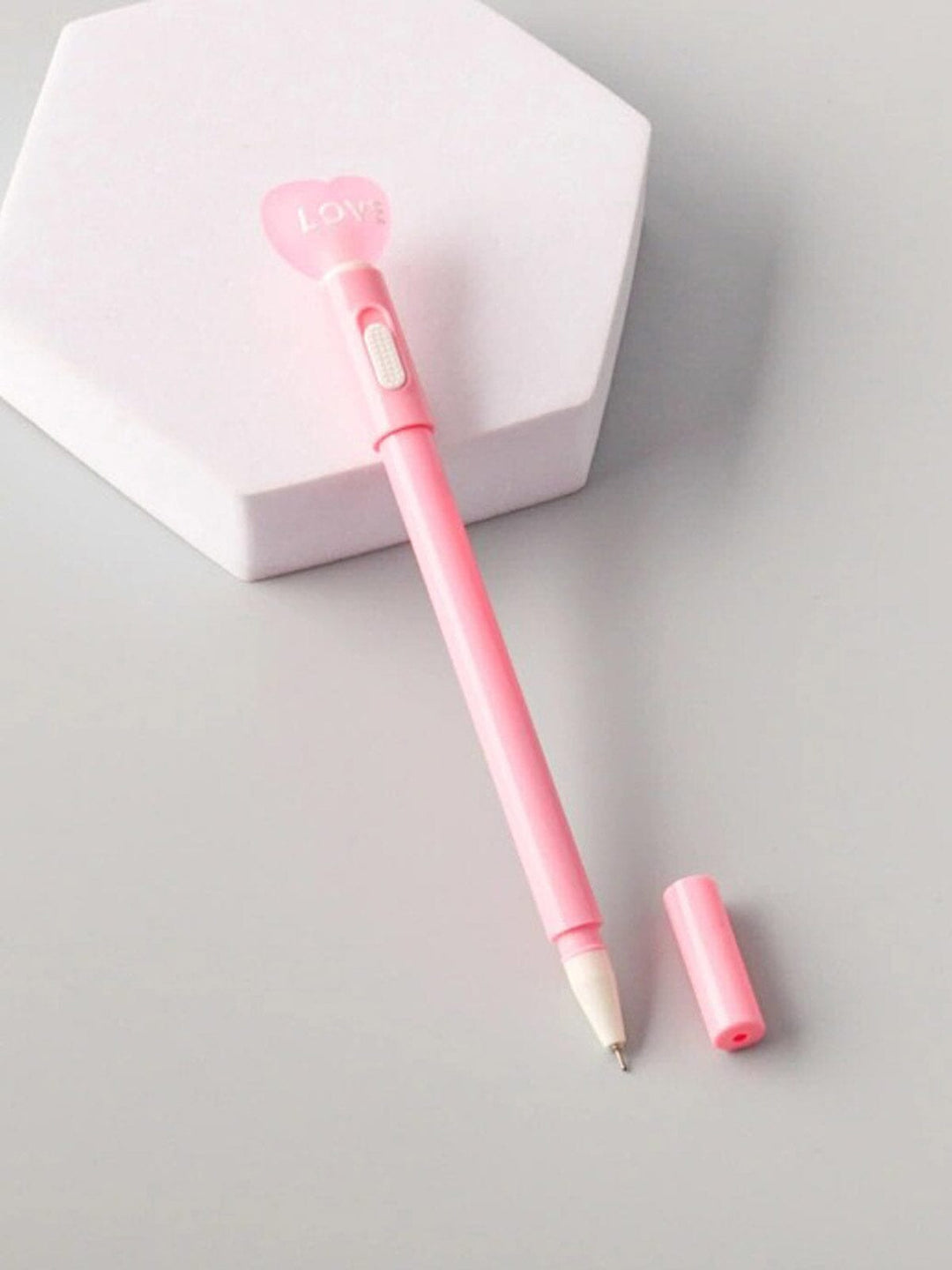 ASSORTED COLORS HEART LOVE PENS