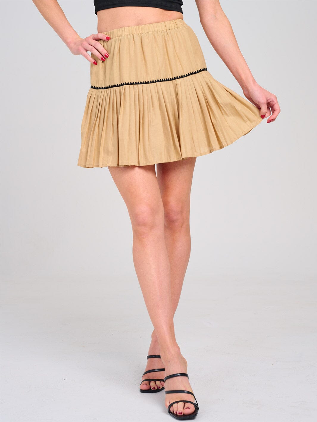 WOMEN'S ELASTIC WAIST PLEATED FLARE MINI SKIRT