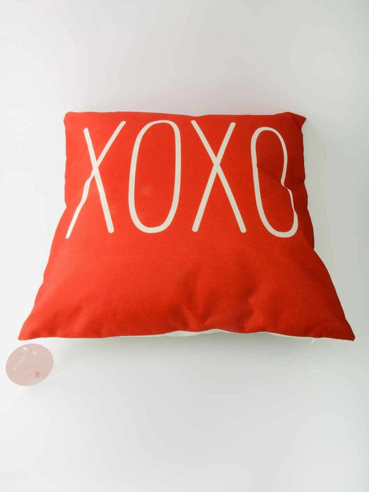 VALENTINE'S DAY XOXO THROW PILLOWS