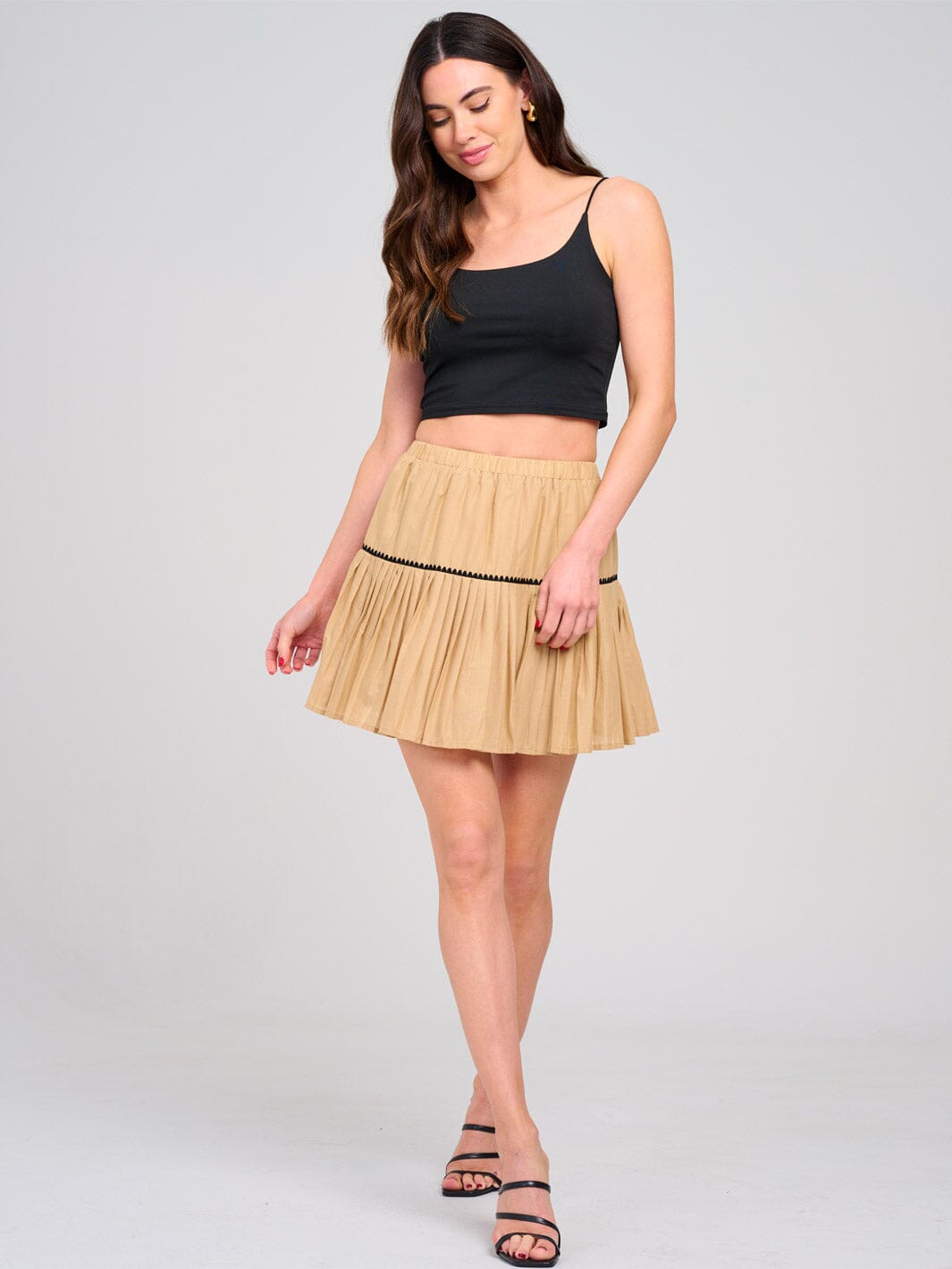 WOMEN'S ELASTIC WAIST PLEATED FLARE MINI SKIRT