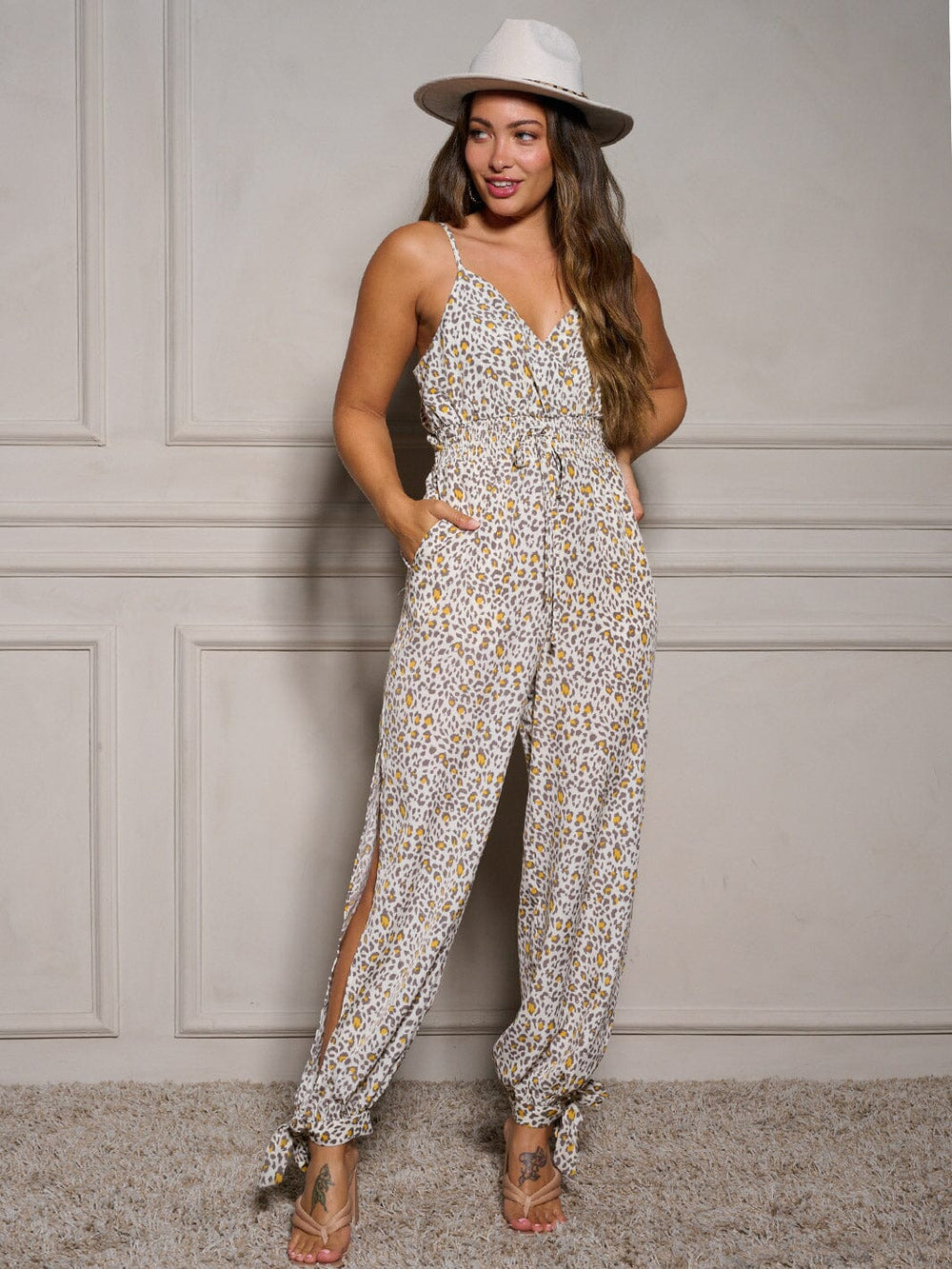 WOMEN'S SLEEVELESS V-NECK SURPLICE POCKETS ANIMAL PRINT JUMPSUIT
