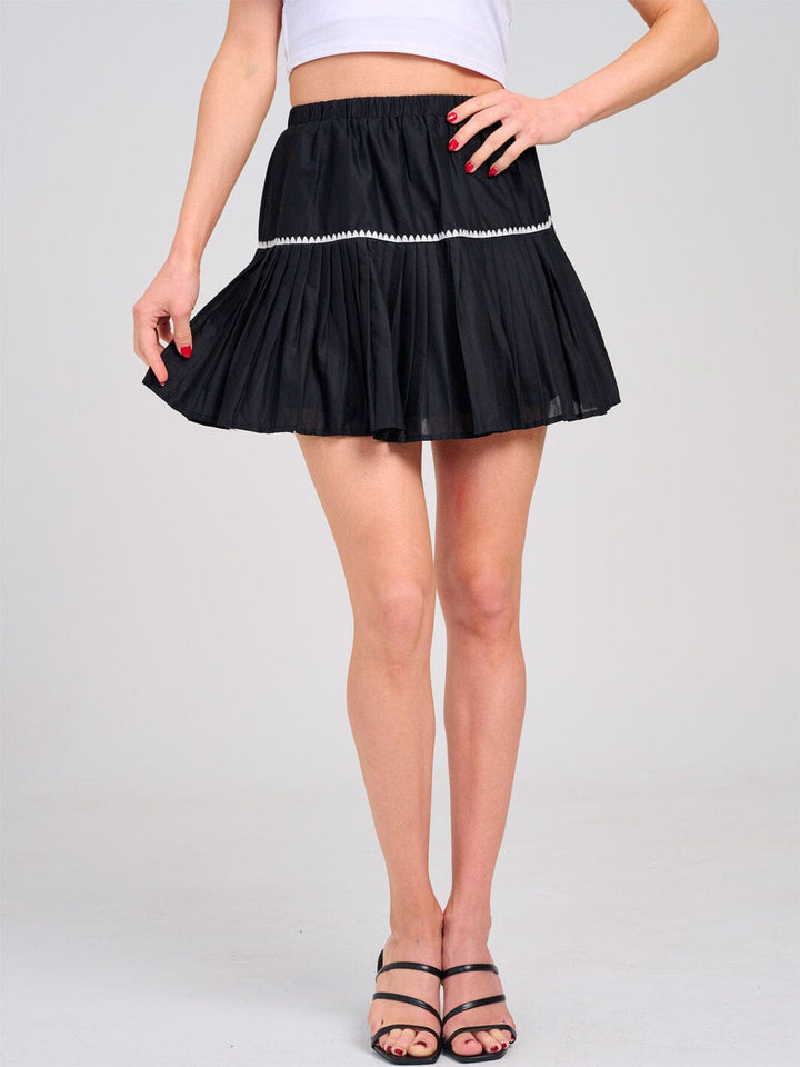 WOMEN'S ELASTIC WAIST PLEATED FLARE MINI SKIRT