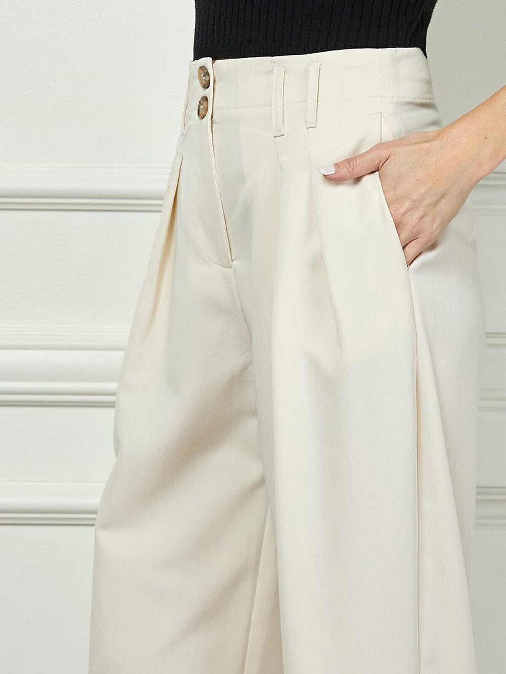 WOMEN'S BUTTON CLOSURE POCKETS PLEATED PANTS