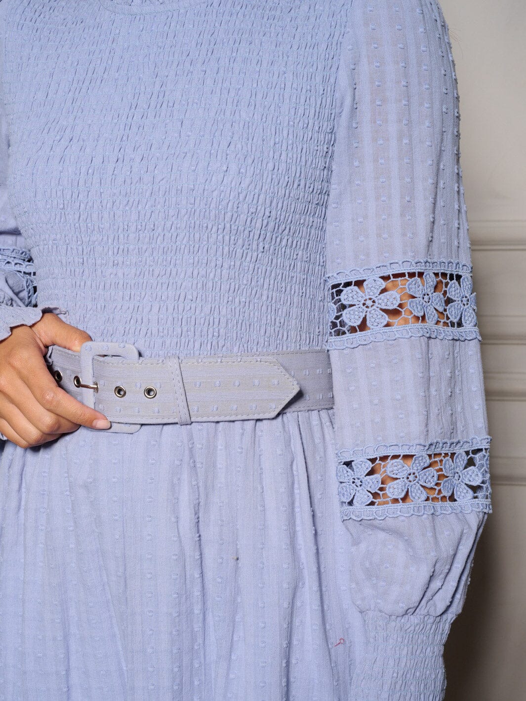 WOMEN'S LONG SLEEVE BELTED TIERED SMOCK SWISS DOTS MINI DRESS