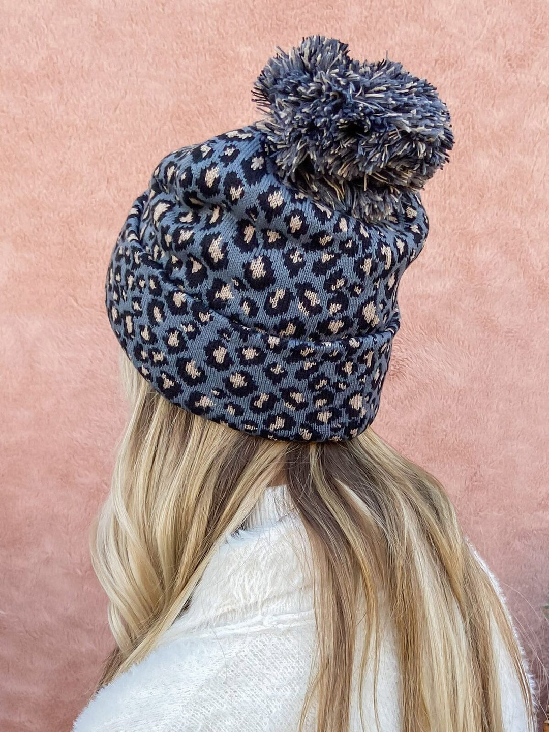 WOMEN'S ANIMAL PRINT FAUX FUR POM POM BEANIE