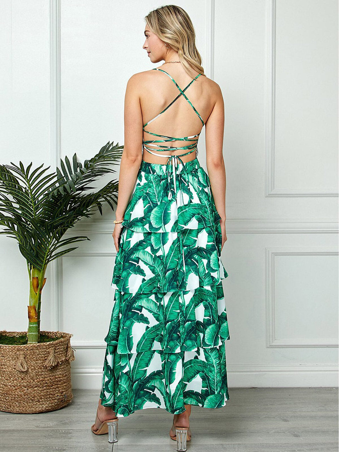 WOMEN'S SLEEVELESS TIERED OPEN BACK LACE UP LEAF PRINT MAXI DRESS