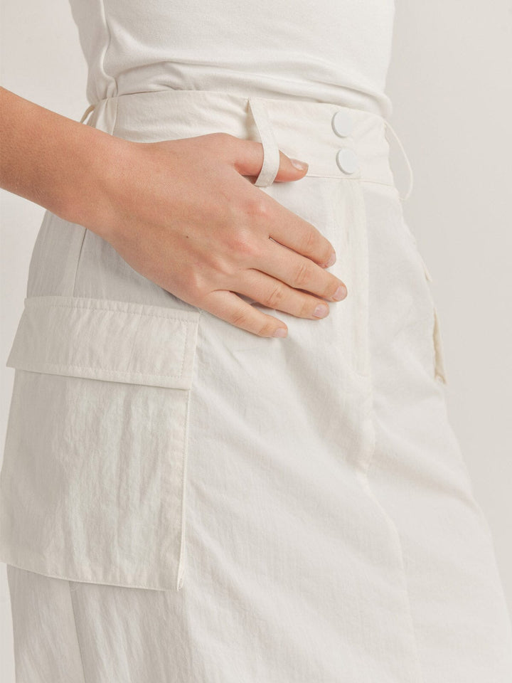 WOMEN'S BUTTON CLOSURE CARGO POCKETS SIDE RUCHED MAXI SKIRT