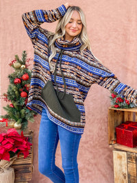 WOMEN'S LONG SLEEVE TURTLE NECK FRONT POCKET PRINT PULLOVER SWEATER