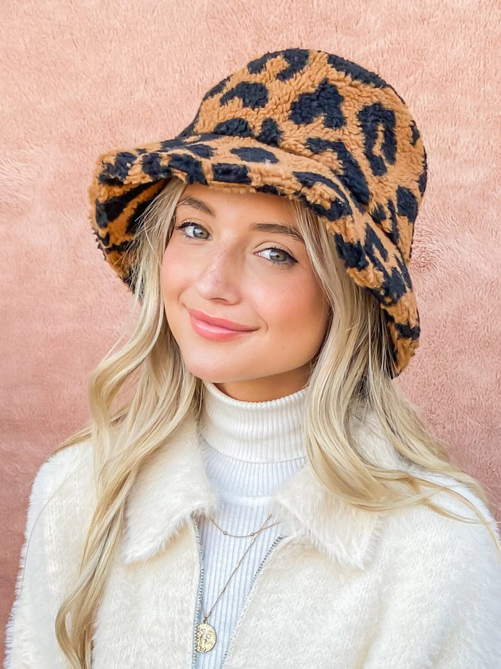 WOMEN'S ANIMAL PRINT SHERPA BUCKET HATS
