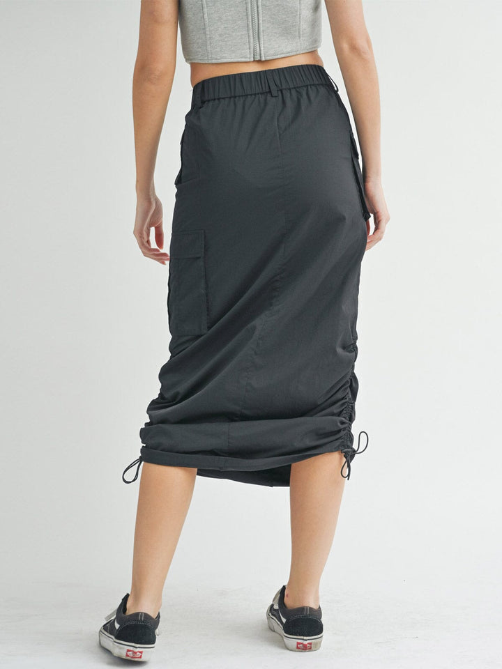 WOMEN'S BUTTON CLOSURE CARGO POCKETS SIDE RUCHED MAXI SKIRT