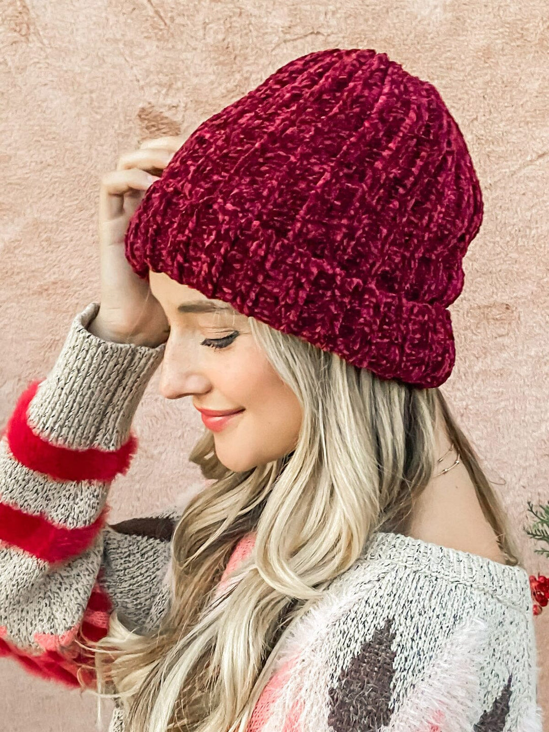 WOMEN'S RIBBED BEANIE