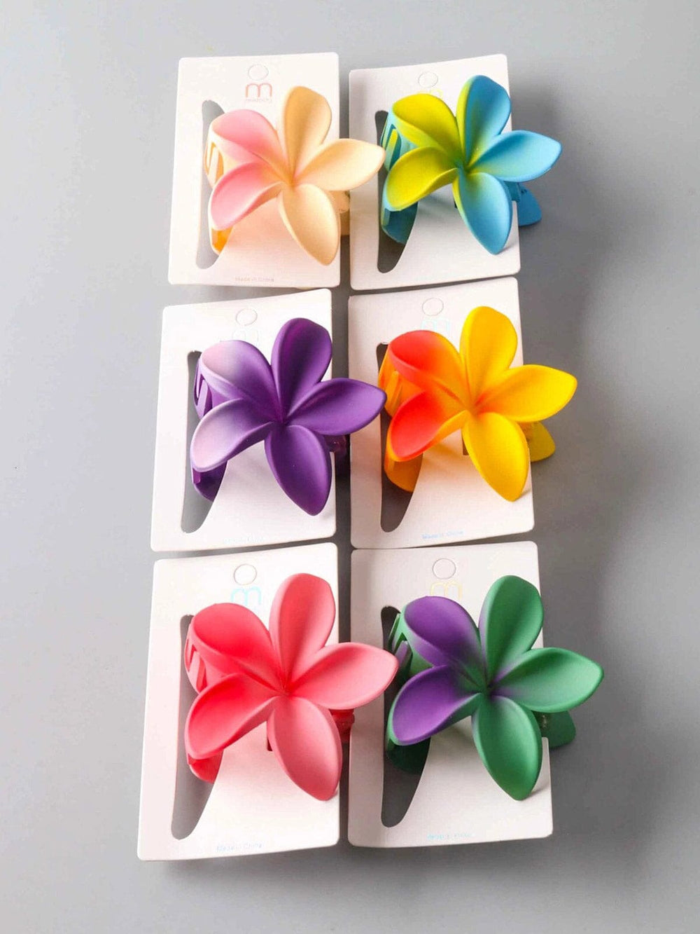 FASHION ASSORTED COLORS FLOWER HAIR CLAW CLIPS