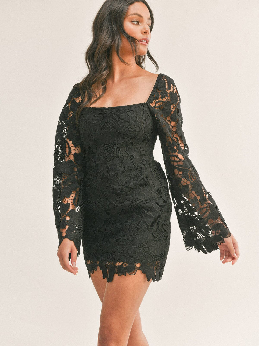 WOMEN'S LONG SLEEVE SQUARE NECK BODYCON CROCHET MINI DRESS