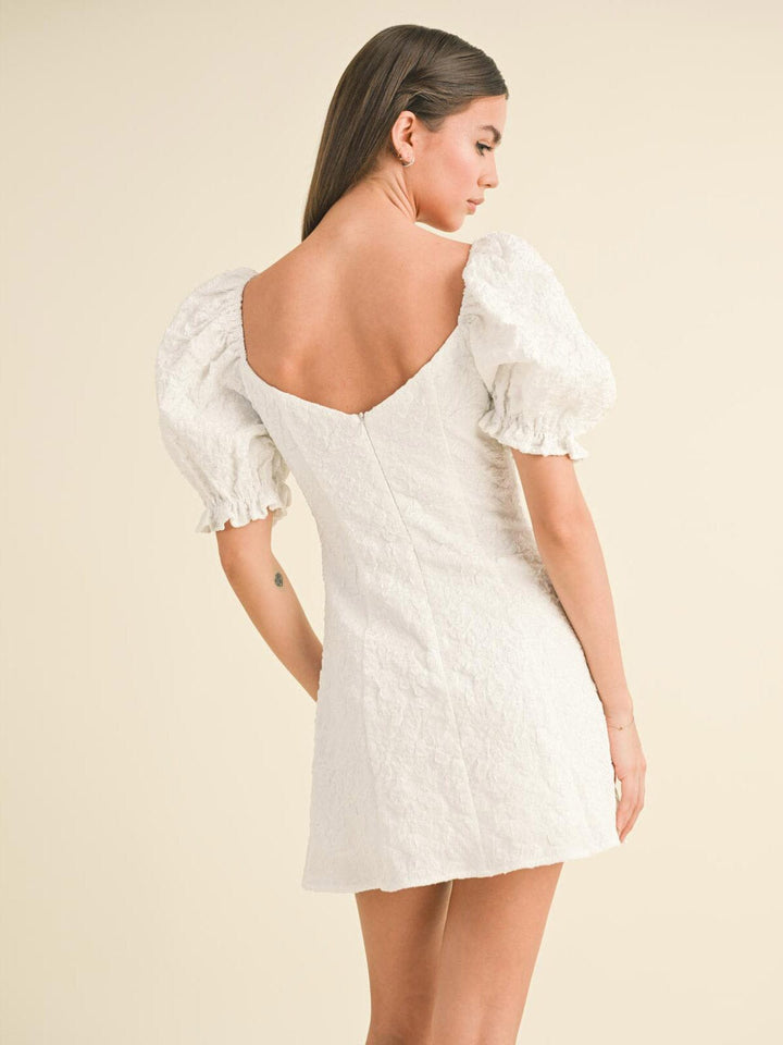 WOMEN'S SHORT PUFF SLEEVE FLORAL DETAILED MINI DRESS