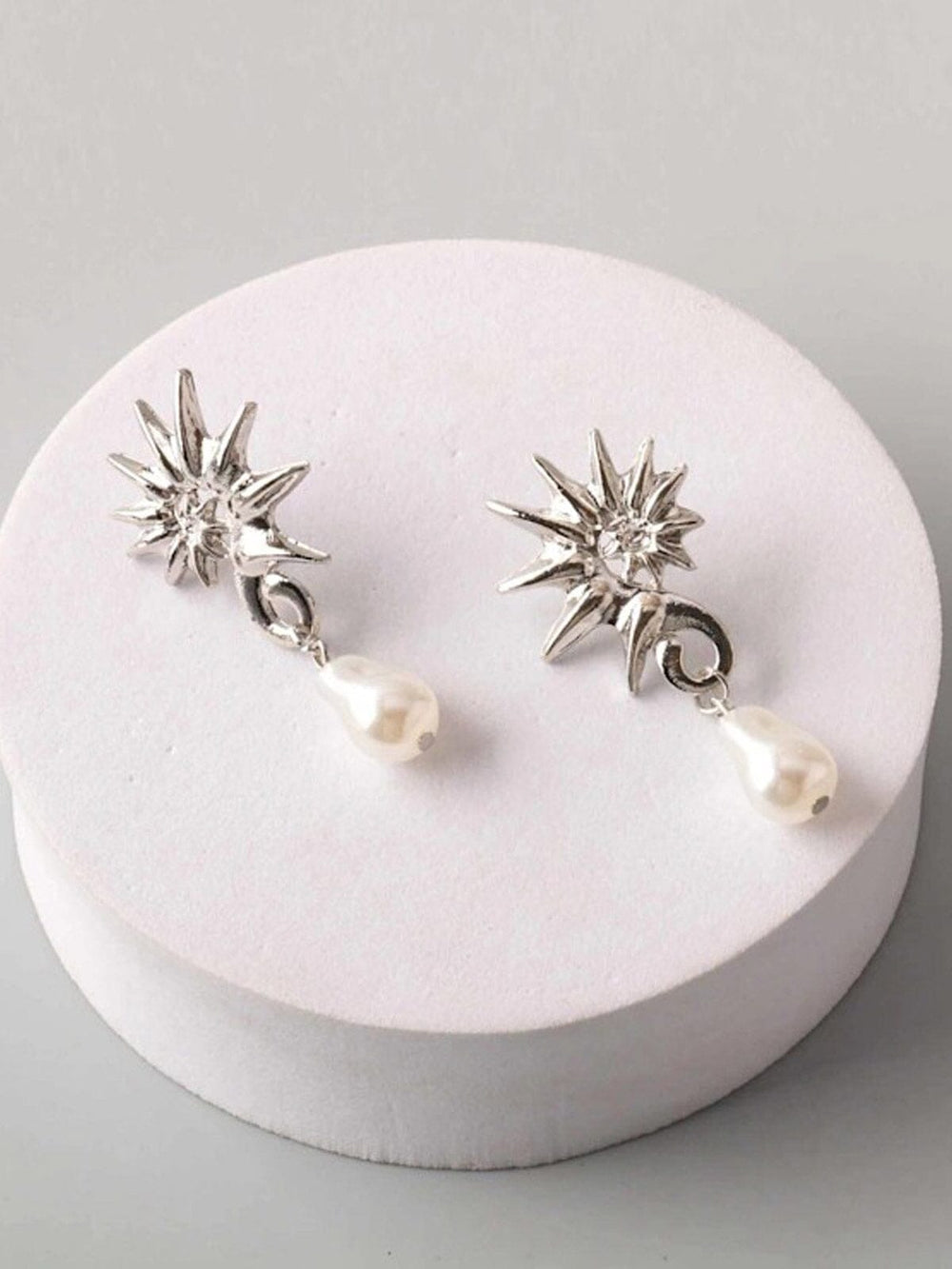 FASHION GOLD & SILVER EARRINGS