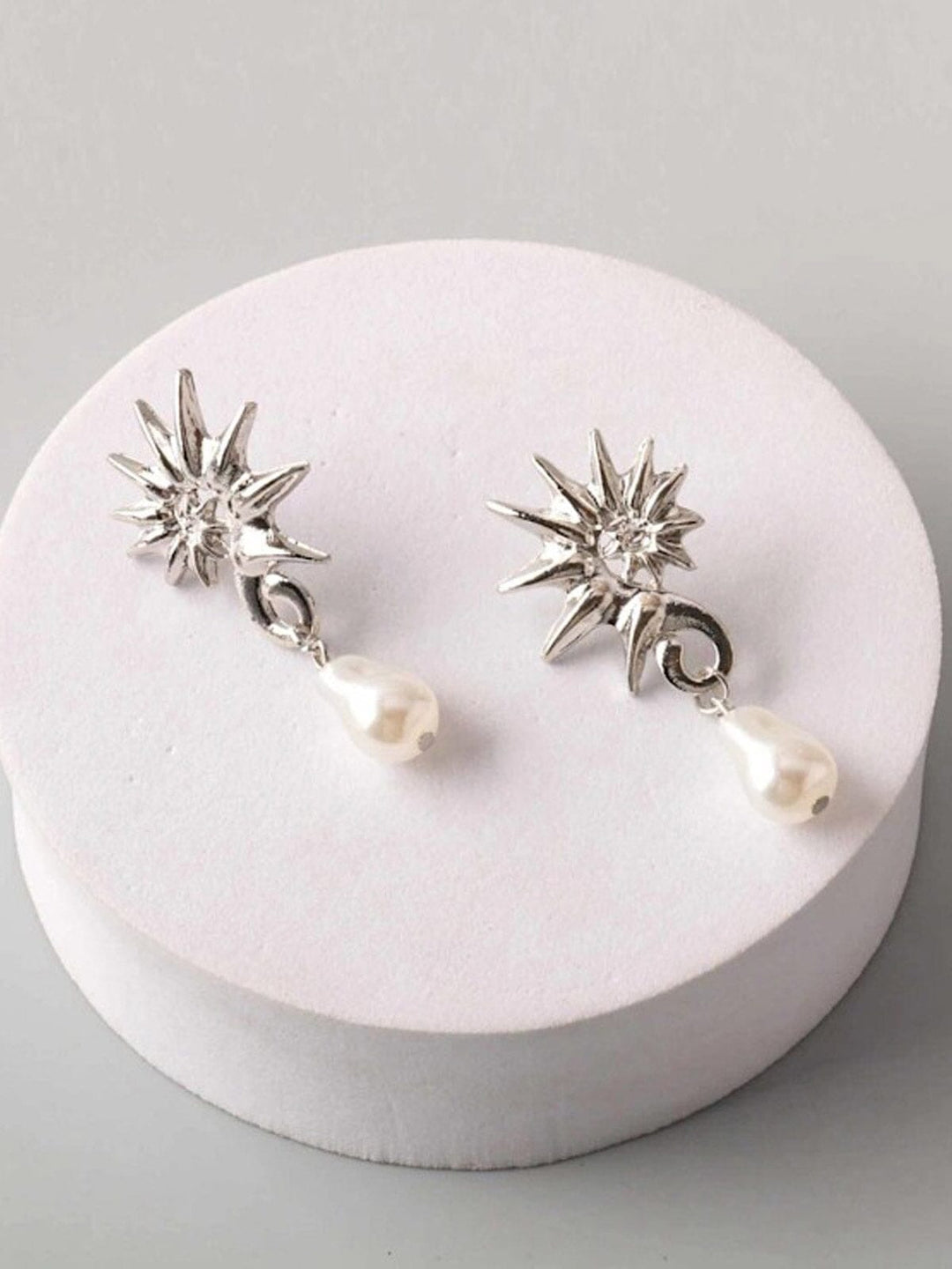 FASHION GOLD & SILVER EARRINGS