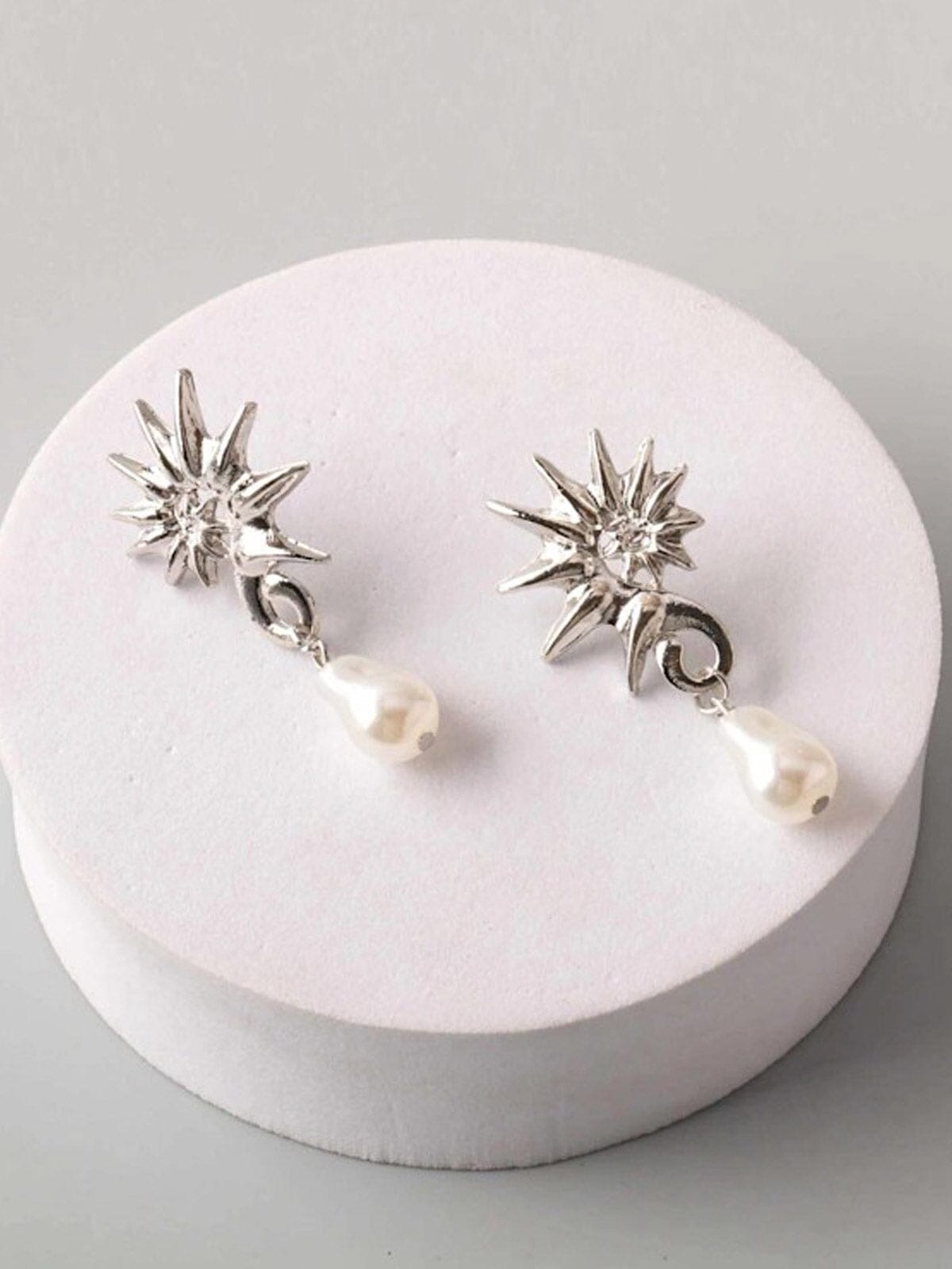 FASHION GOLD & SILVER EARRINGS