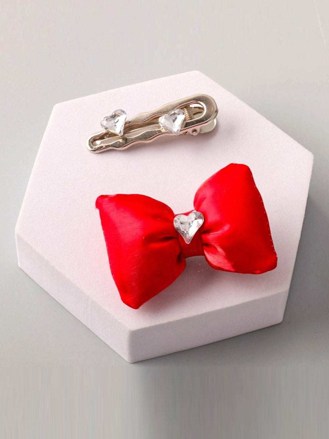 FASHION ASSORTED COLORS HEART BOW HAIR CLIPS