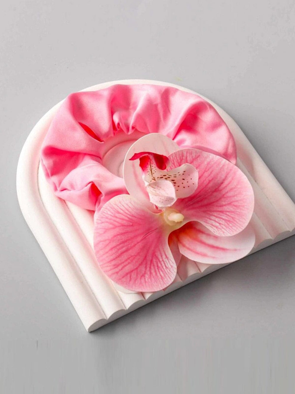 FASHION ASSORTED COLORS FLOWER SCRUNCHIES