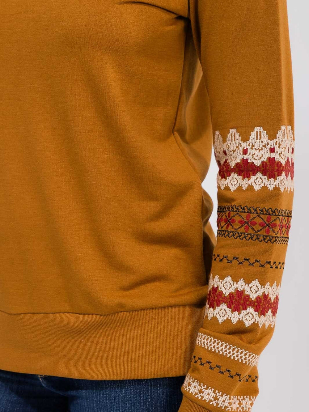 WOMEN'S LONG DETAILED SLEEVE SIDE SLIT TOP