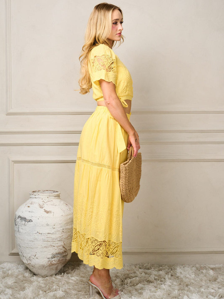WOMEN'S SHORT SLEEVE V-NECK TOP & DETAILED MAXI SKIRT 2PC. SET