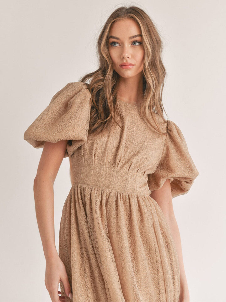 WOMEN'S SHORT PUFF SLEEVE ELASTIC WAIST OPEN BACK MAXI DRESS