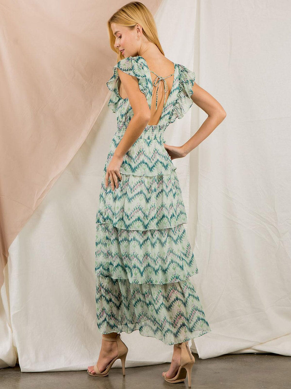 WOMEN'S SLEEVELESS V-NECK TIERED OPEN BACK MAXI DRESS