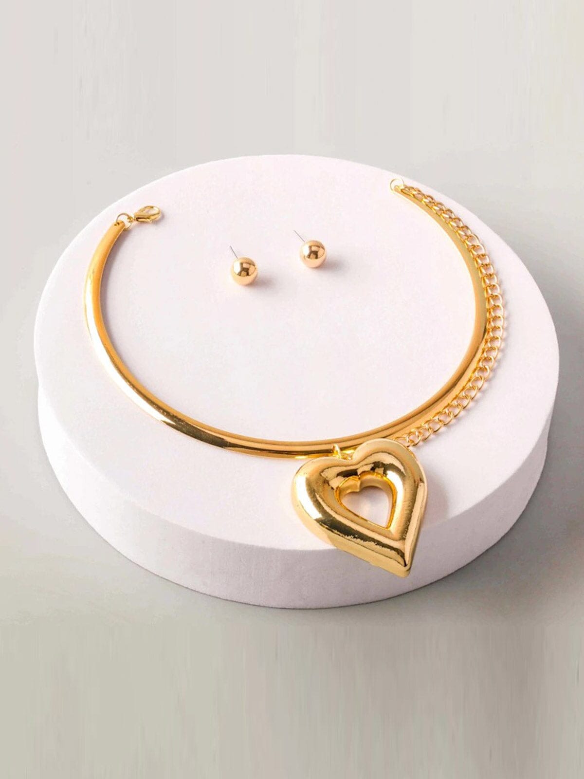 FASHION STUDS EARRINGS & HEART PENDANT NECKLACE SET