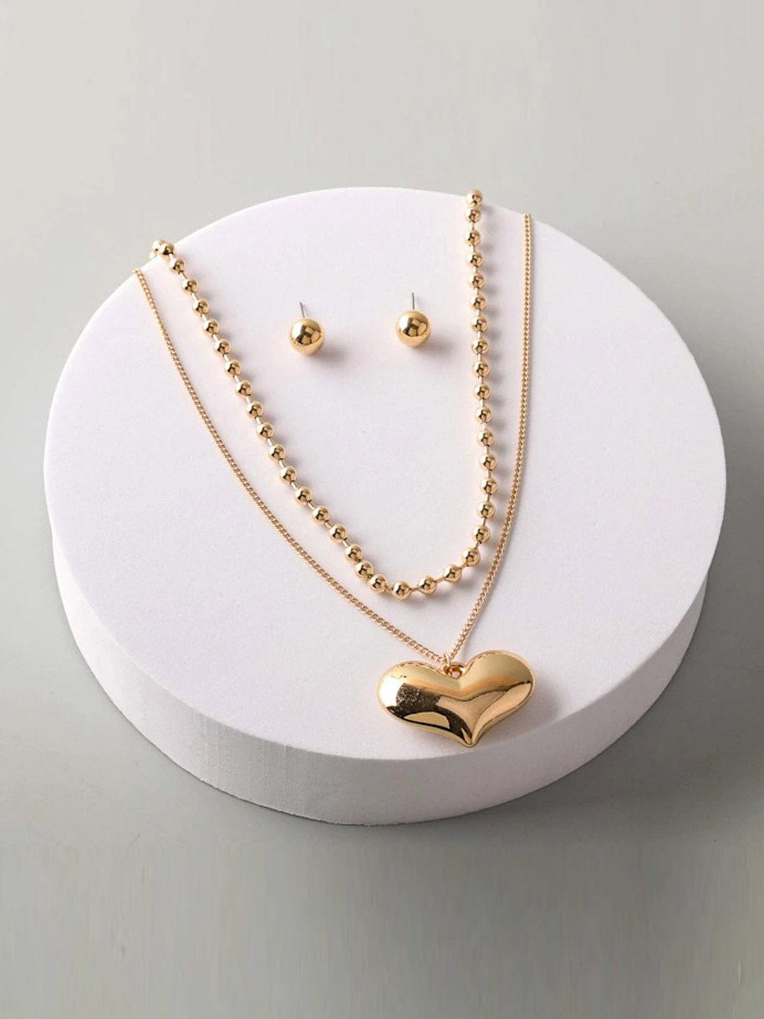 FASHION STUD EARRINGS & HEART PENDANT CHAIN NECKLACE SET