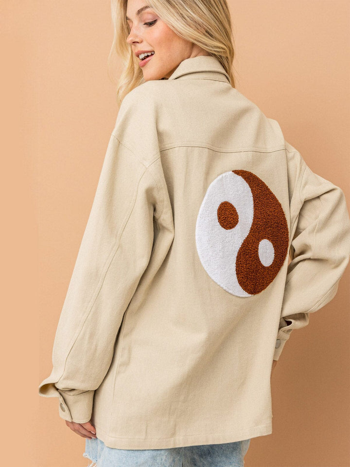 WOMEN'S LONG SLEEVE FRONT POCKETS BUTTON CLOSURE BACK EMBROIDERY DENIM SHACKET