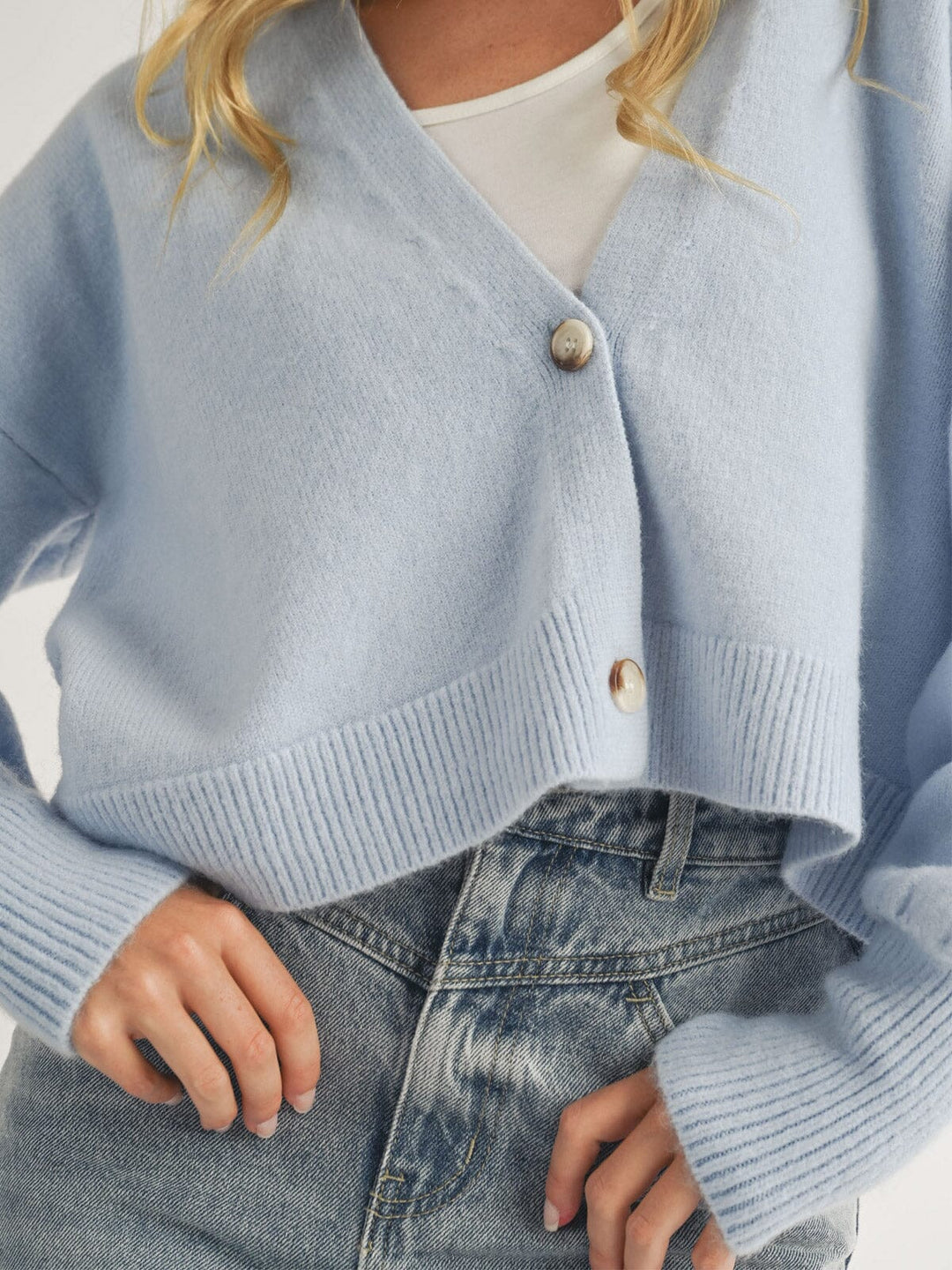 WOMEN'S LONG SLEEVE BUTTON UP CARDIGAN SWEATER