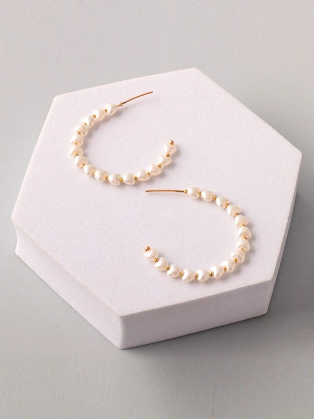 FASHION PEARL HEART SHAPE HOOPS EARRINGS
